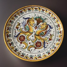 Very Rare Deruta Plate Raffaellesco Design.  Note Outer Rim . Plate Signed 10in