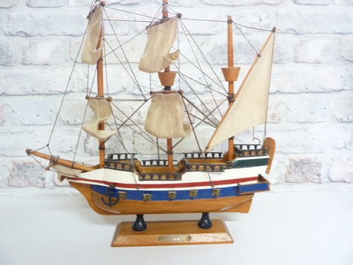 Golden hind hand - golden, made