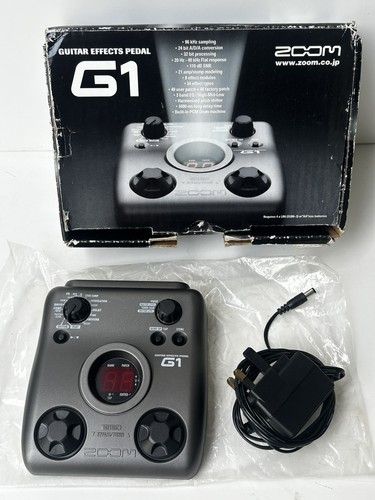Zoom guitar effects pedal - zoom,
