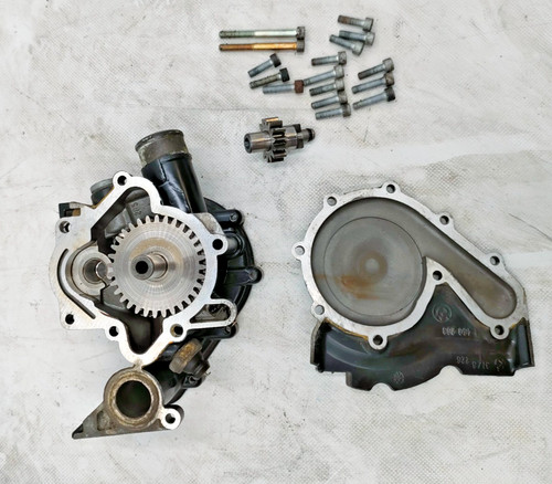Water pump bmw - bmw, rs