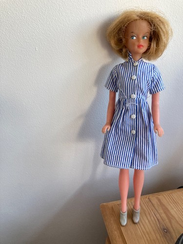 Vintage tressy doll - vintage,