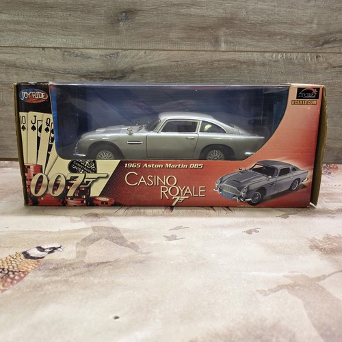 Ertl 1965 aston martin - 1965, db5