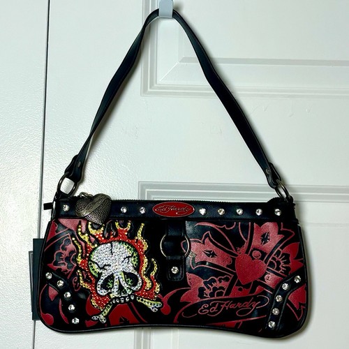 Hardy black skull flames - ed,