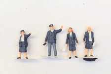 TRAIN GUARD FIGURES PLATFORM