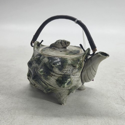 Conch shell miniature novelty - shell,