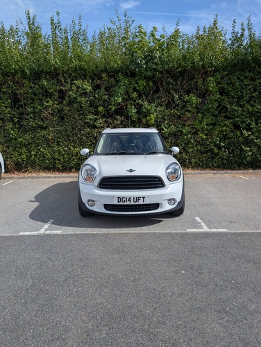 White mini countryman - mini,