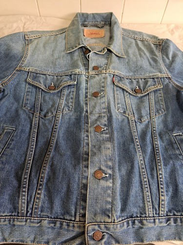 Levi men denim jacket size - men's,