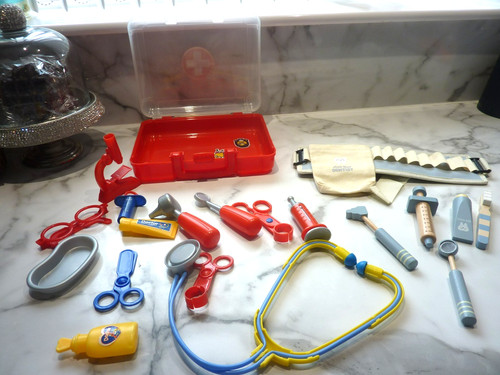 Childs doctors kit case - kit, a