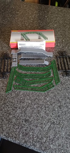 Hornby r076 footbridge - hornby,