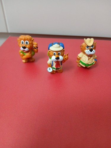 Kinder egg lion toys - egg,