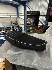 TRIUMPH T120 GOLDLINE SEAT