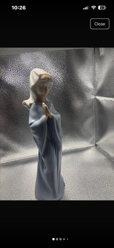Nao lladro novice - by,