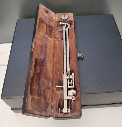 Antique amsler polar - j,