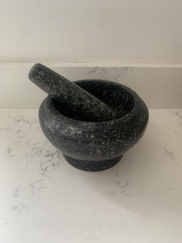 Pestle mortar set clavering - &,