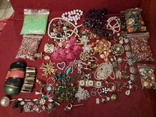Broken Joblot, Brooches
