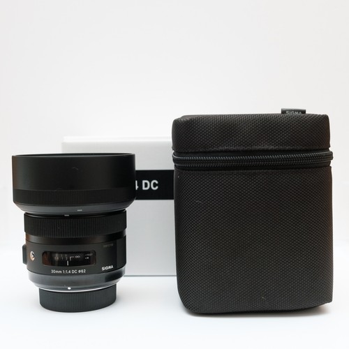 Sigma 30mm art hsm dc - dc,