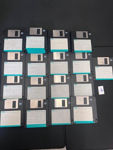 Vintage hd floppy - 40, 3.5”