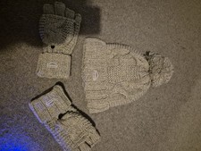 Superdry Hat & Glove Set