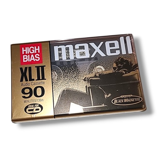 New sealed maxell xlii audio - new/sealed,