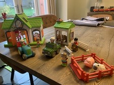 Happyland Farmyard Stables