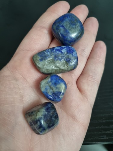 Lapis lazuli tumblestone - lazuli,