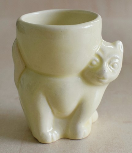 Cat egg cup light - cat, yellow