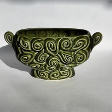 Vintage SylvaC Harmony 4305 Swirl Mantle Vase in Green. 