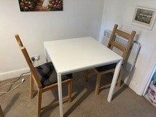 Set Of 4 Table Chairs