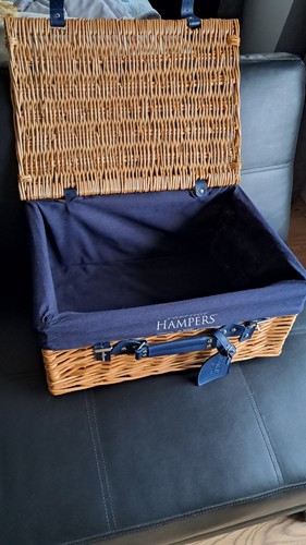 Premium prestige hampers empty - hampers,