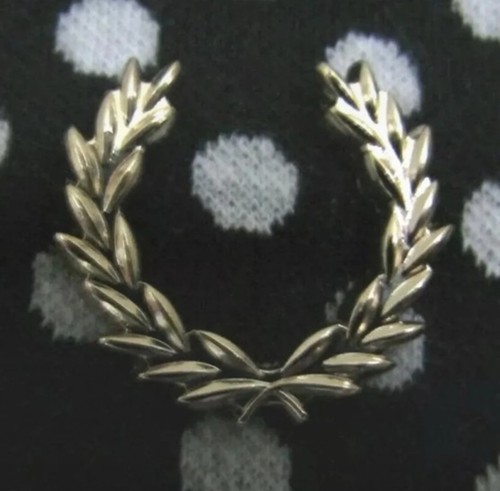 Fred perry laurel pin - laurel,