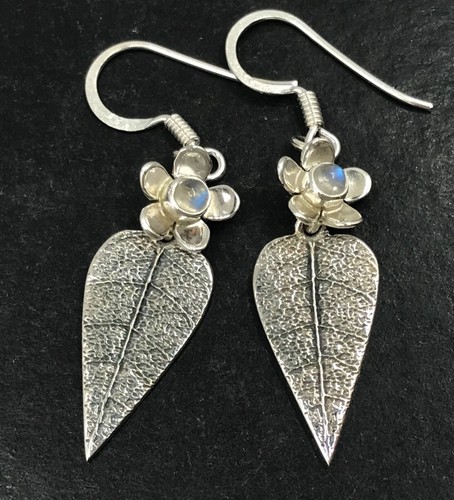 Rainbow moonstone flower leaf