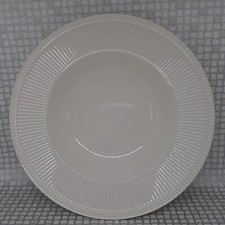 Wedgwood WINDSOR 9” Rimmed