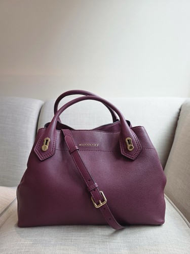 Burberry leather tote - burberry,
