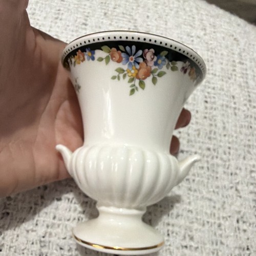 Wedgwood mini vase - wedgwood,