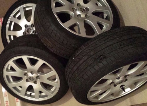 Genuine range rover - 19”,