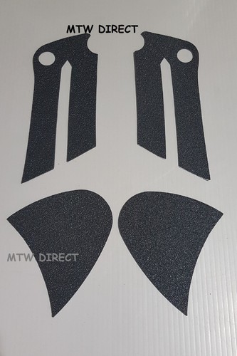 Black tank traction grips - black,