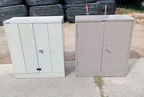 Steel cupboards x2 - ,
