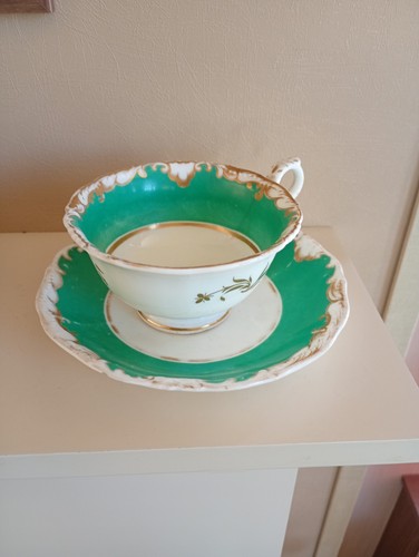 Antique style green - green, gold