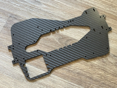 Carbon fiber chassis - carbon, supermaxx