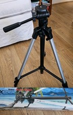 Velbon Photo Tripod x Photo