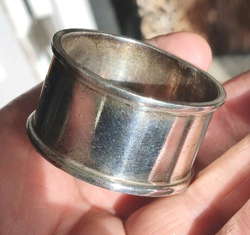 Sterling silver napkin ring - napkin,
