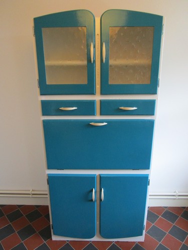 1960 1950 kitchen cabinet - 1950's,