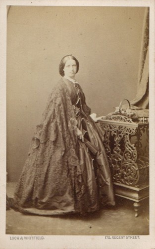 London cdv lady crinoline - london,