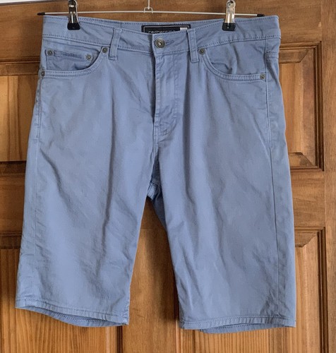 Red herring light blue - red,