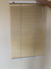 Venetian Blind ( Suit Small Window) 53  Cms wideX 83cms Long Very Good Con.
