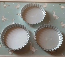 3 Silverwood Tin Flan Dishes 12 cm Diameter by 2cm Deep Loose Bottomed 