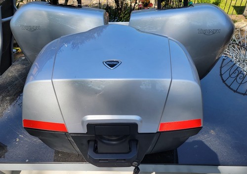 Triumph sprint 1050 luggage - triumph,
