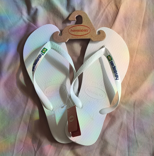 Havaianas brasil logo white - havaianas,