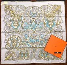MINT w/Tag & Box HERMES Silk