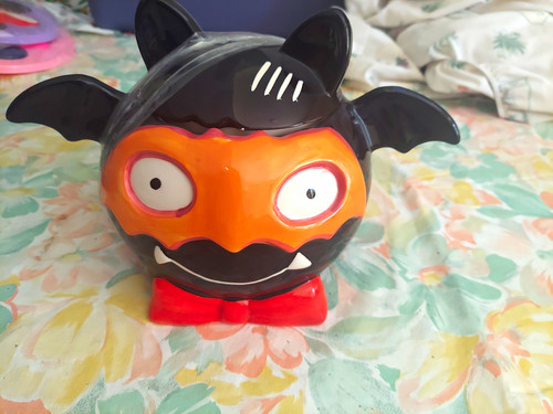 Spooky hollow halloween - spooky, bat